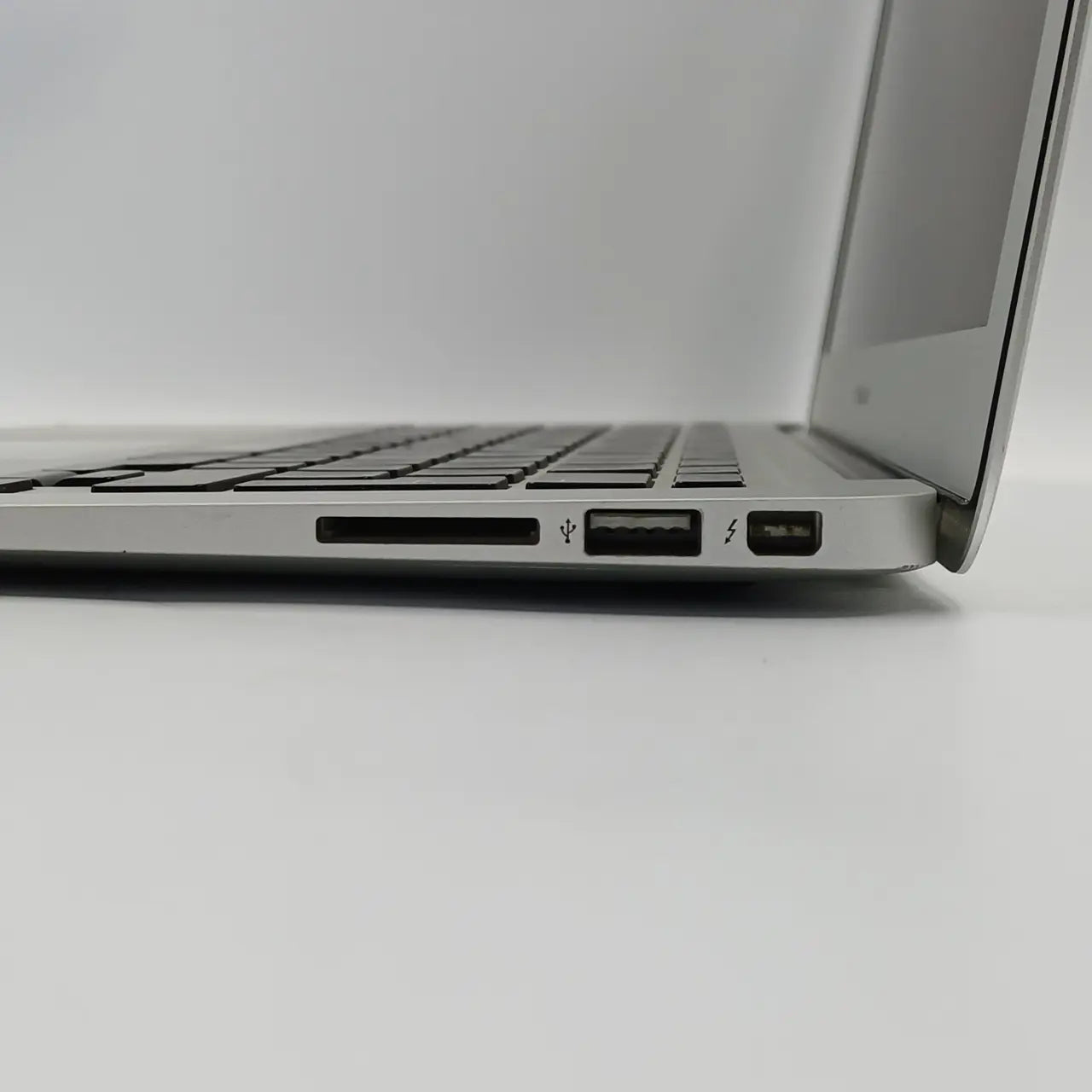 Macbook Air A1466 I5 Laptop